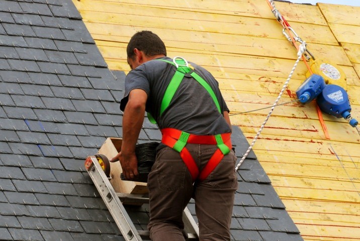 Dicas de manutenção preventiva de telhados